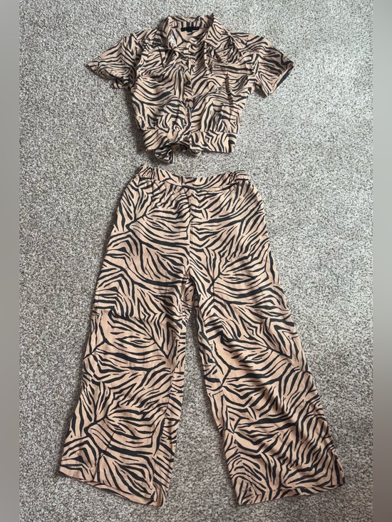 Jane and Delancey Pants - Jane & Delancey Zebra Print Matching Set 🖤 Tan Wide Leg Pants & Tie Back